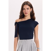 Tudors Kadın Slim Fit Dar Kesim Kısa Kollu Kayık Yaka Lacivert Bluz-50539