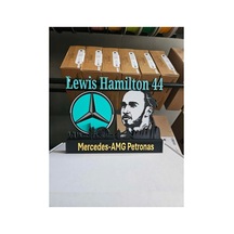 Hamilton Mercedes Masa Dekoru