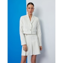 Koton Kapaklı Cep Detaylı Düğmeli Uzun Kollu Kruvaze Crop Blazer Ceket Beyaz Çizgili 5sak50141uw Beyaz Çizgili Beyaz