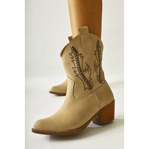 Fiza Krem Sivri Burunlu Nakışlı Zımba Detaylı Western Bot 001