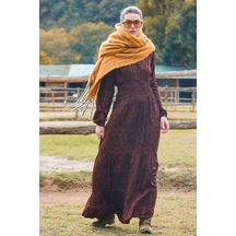 V Yaka Gipe Detaylı Volanlı Kışlık Elbise Desenli V Yaka Gipe Detaylı Volanlı Kışlık Elbise Desenli