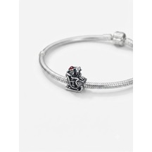 Kadın Kızakta Mickey Ve Minnie Model Gümüş Charm