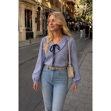Armonika Kadın Lacivert Yakası Volanlı V Yaka Pötikare Bluz Arm-26y001090