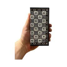 Gifthome Pocket Serisi Küçük Boy Metal Black Taş Ve Sedef Desenli Kutulu Klasik Satranç Takımı 13,5 X 13,5 Cm.