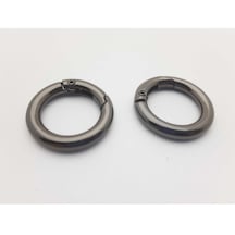 Siyah Renk Yaylı Metal Çanta Zincir Halkası Çap 2,8 Cm 1 Pakette 2 Adet