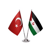 Sahra Demokratik Arap Cumhuriyeti İkili Masa Bayrağı