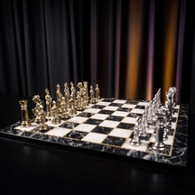 Battal Boy Metal İngiliz Satranç Takımı Parlak Ve Katlanır Mermer Desenli Mdf Ahşap Satranç Tahta 43x43 Cm.