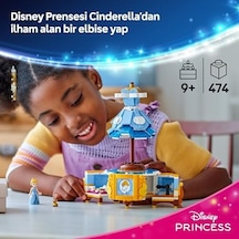Sindirella&apos Nın Elbisesi 43266-9 Yaş Ve Üzeri Prenses Seven Kız Ve Erkek Çocuklar İçin Sergileme Standı Ve Sindirella Mini Bebeği İçeren Yaratıcı Oyuncak Yapım Seti 474 Parça