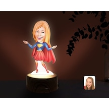 Kişiye Özel Süper Girl Karikatürlü Dekoratif 3D Biblo Led Işıklı