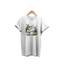 Balıkçılık Ve Avcılık Temalı Geyik, Ördek Ve Turna Balığı Baskılı %100 Pamuk Regular Fit T-shirt Beyaz
