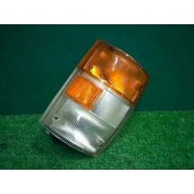 Japon Turkuaz 4.8 D 2001-2004 Far Sağ . Oem No:8978550032