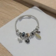 Kelebek Figürlü Tasarım Çelik Bileklik - Kadın