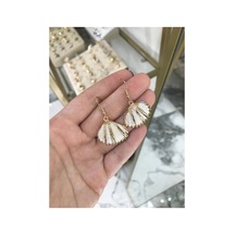 Gold Detaylı Deniz Kabuğu Küpe Altın
