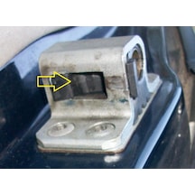 Mecerdes W123 W126 Kapı Kilit Plastik Takozu, Sert Plastiktir