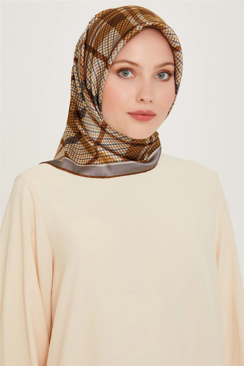 Armine Geometrik Desenli Twill Saf İpek Eşarp 9247d 05 Çok Renkli