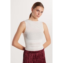 Tudors Kadın Slim Fit Sıfır Kol Düz Bisiklet Yaka Ekru Bluz-33746 Ekru