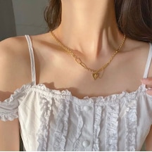 Kadın Çelik Kolye Romantik Kalp Sallantı Zincir Detay Kolye Altın Kadın Çelik Kolye Romantik Kalp Sallantı Zincir Detay Kolye Altın