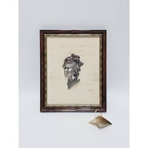 Les Etains Du Velay Şapkalı Kadın Adlı Zın Çerçeve 27x22x2cm