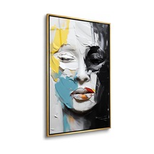 Spatula Dokulu Kadın Yüzü Gold Çerçeveli Cam Tablo