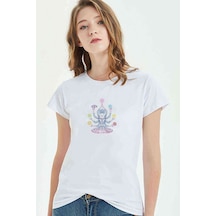 Yoga Çakra Person Meditating Baskılı Beyaz Kadın Tshirt
