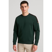 Erkek Yeşili Omuz Şerit Detaylı Kazak 1100 Yeşil Erkek Yeşili Omuz Şerit Detaylı Kazak 1100 Yeşil