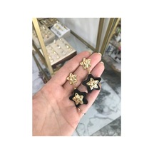 Siyah Yıldız Model Küpe Altın
