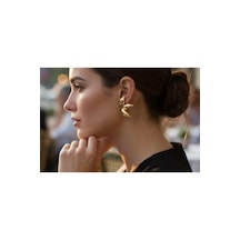 Kadın Gold Renk Çiçek Formlu Çelik Küpe