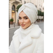Aişe Tesettür Beyaz Triko Kışlık Burgu Bone Ve Etol Takım