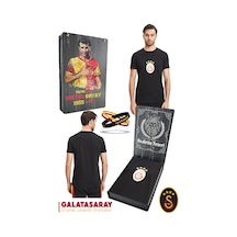 Galatasaray Lisanslı Arma T-shirt + Bileklik Set Ahşap Kutulu 100 Siyah