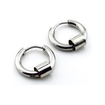 Silindir Halkali Gümüş Renk Çelik Erkek Halka Küpe E983 Metalik