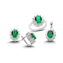 Kuyumcudukkani Zümrüt Yeşili Oval Taşlı Set -24114-w-grn Beyaz