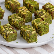 Bulutlar Kuruyemiş Antep Fıstıklı Narlı Oscar Lokum Kg 2000 Gr