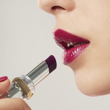 L'oréal Paris Color Riche Shine Ruj 466 Beauty Queen, Mor Çok Renkli