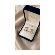 Xuping 14k Gold Rengi Kuyumcu İsçiligi Modern Tasarim Tas Detay Kararmaz Kadin Halka Küpe Bej - 903788081 Bej