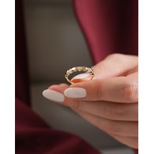 Debora Jewelry 14 Ayar Altın Sıralı Kalpli Taşlı Model Yüzük