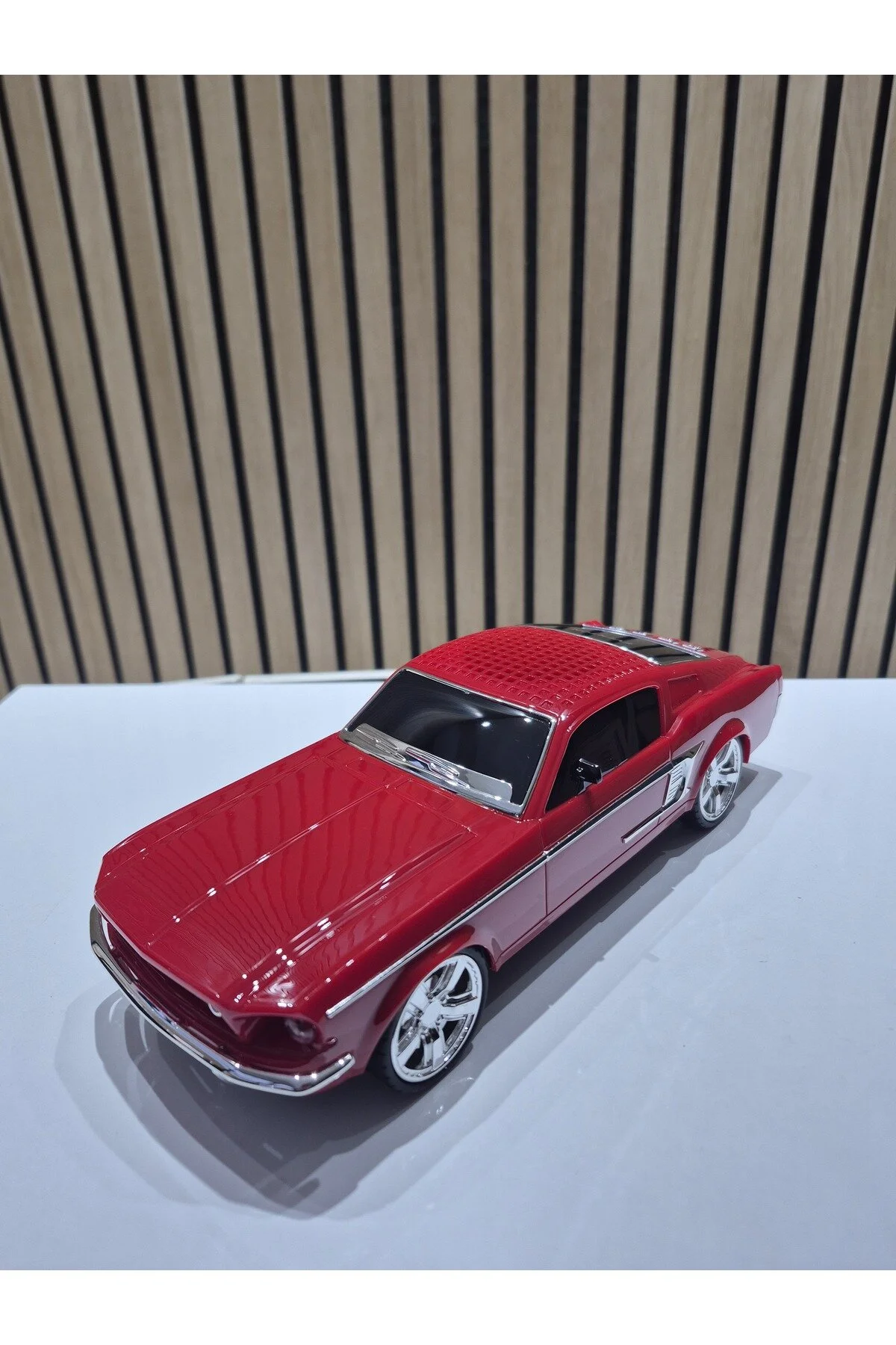 Rt-1951 Kırmızı Red Bluetooth Fm-usb-tf-aux Şarjlı Nostaljik Radyo