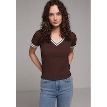 Colin's Colins Slim Fit V Yaka Düz Kadın Kahverengi Kısa Kol Tişört Cl1080062 Q1.v1 Brw