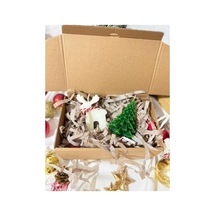 Dekoratif Hediyelik Çam Ağacı Ve Geyik Mum Soywax Yeşil Yılbaşı Hediye Pine Tree Candle Haki