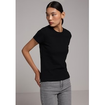 Colins Slim Fit Yuvarlak Yaka Düz Kadın Siyah Kısa Kol Tişört Cl1068567 Q1.v2 Blk Siyah