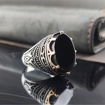 Kral Tacı Desenli Siyah Oniks Taşlı Gümüş Erkek Yüzük Gyzgmsugumu