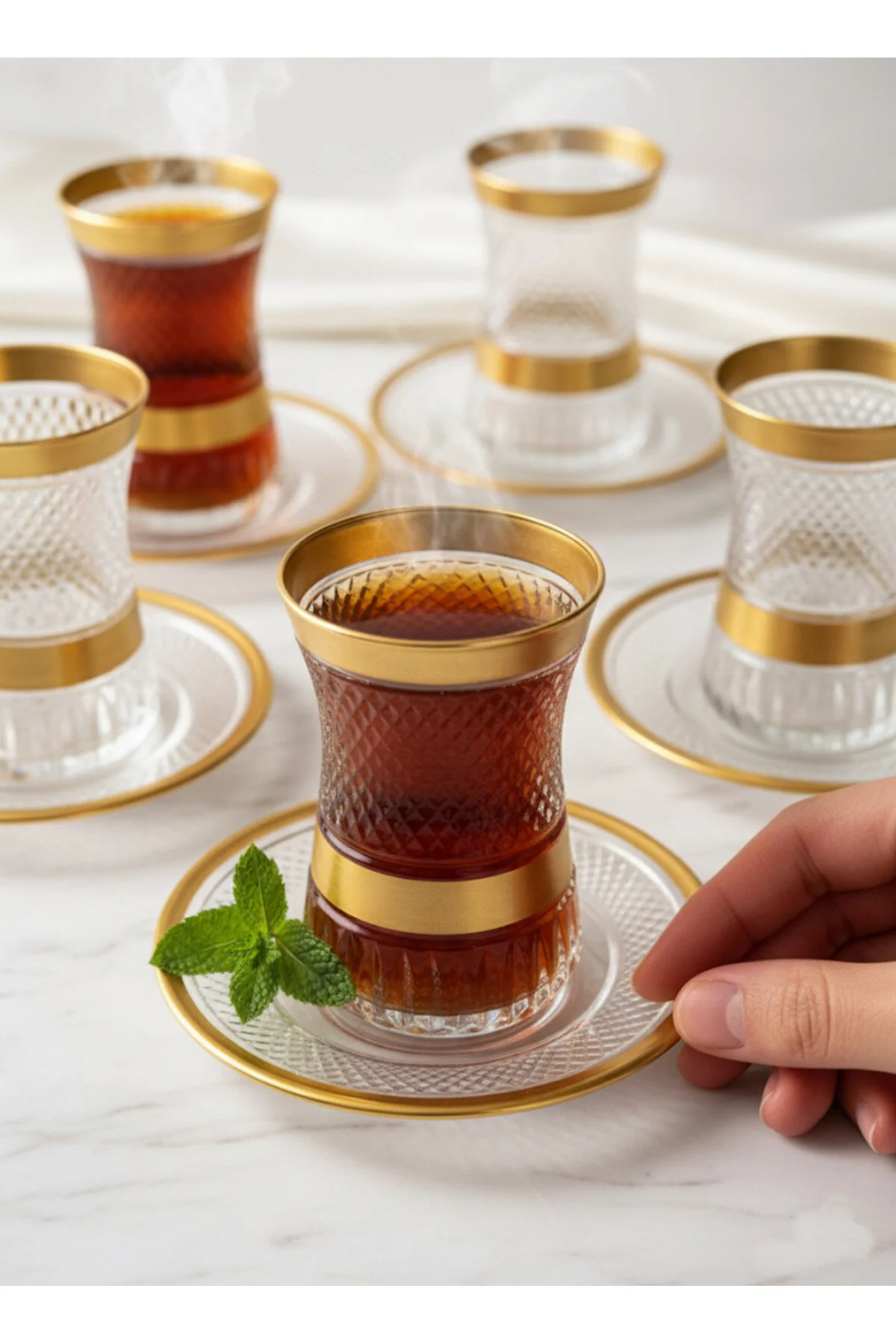 Beyzade Mat Gold Kesme Dekorlu 18 Parça Lüks Çay Takımı 6 Kişilik Premium Sunum Seti Şeffaf - Altın