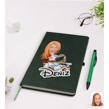 Kişiye Özel Kadın Patron Karikatürlü Yeşil Termo Deri Defter Kale N11.3677