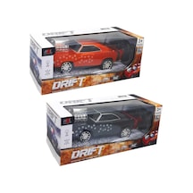Kumandalı Klasik Model Drift Araba Işıklı Şarjlı R/c 1:18