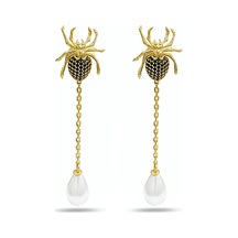 Brezza Lusso Jewelry Altın Kaplama Örümcek Figürlü Sallantılı Inci Bayan Küpe