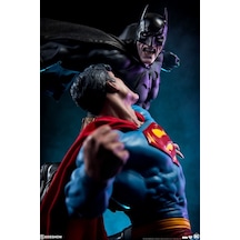 Sideshow Collectibles Batman Vs. Superman Diorama