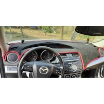 2009-2013 Modellerine Uygun Mazda 3 Torpido Koruma Halısı Siyah Kenar Renk Kırmızı
