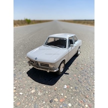 Nostaljik Beyaz Bmw 2000 Tı 1/32 Ölçek Metal Çek Bırak Kapılar Açılır Model Araba Çok Renkli