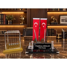 Velora 3 Parça Kristal Masaüstü Ofis Seti Kişiye Özel İsimlik, Türk Bayraklı Kalemlik Ve Newton Denge Topu Siyah