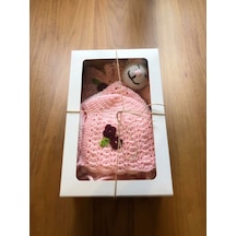 Kozababy Handmade El Örgüsü Bebek Hediye Seti - Amigurumi Uyku Arkadaşı, Çiçekli Bebek Şapkası Ve Yelek Takımı Özel Kutulu Pembe - Beyaz