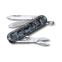 Victorinox Vt 0.6223.942 Kamp Çakı Klasik 58 Mm Lacivert Kamuflaj Kamp Çakı Kamuflaj